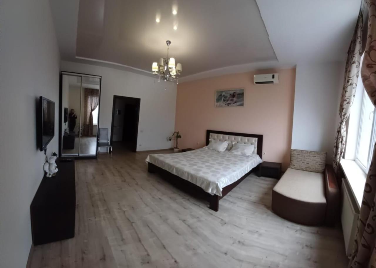Apartament Na Panteylemonovskaya 敖德萨 外观 照片